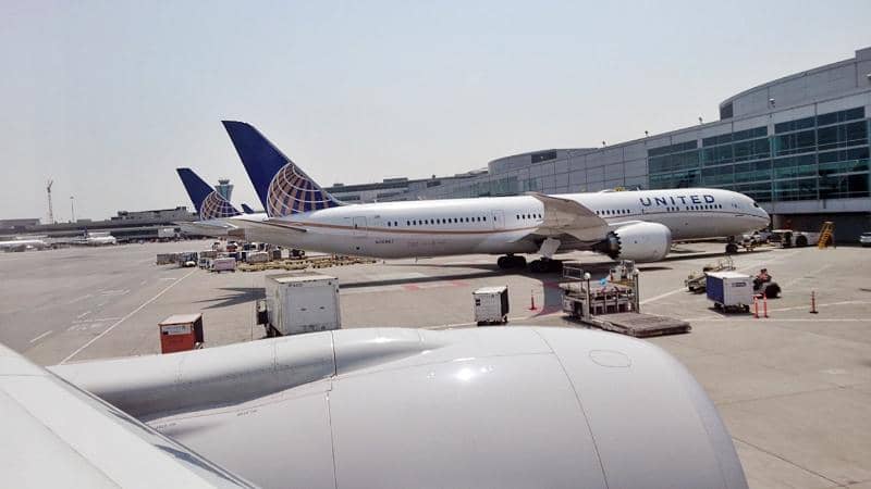 United-Airlines-employees-vaccines