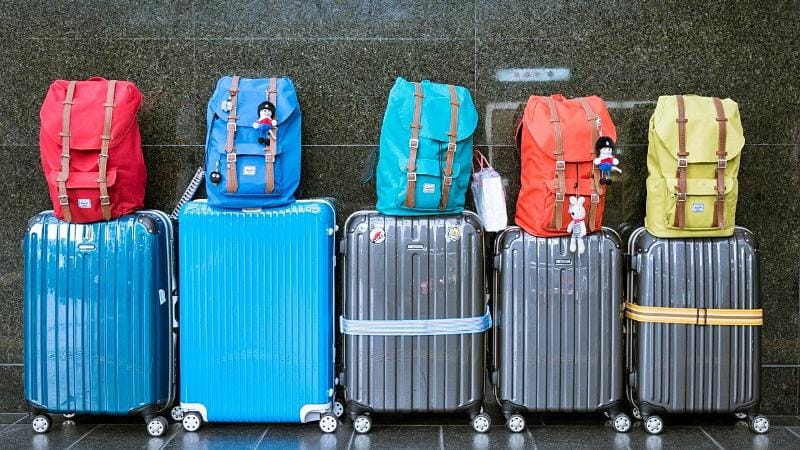 How to prepare your luggage for air travel?